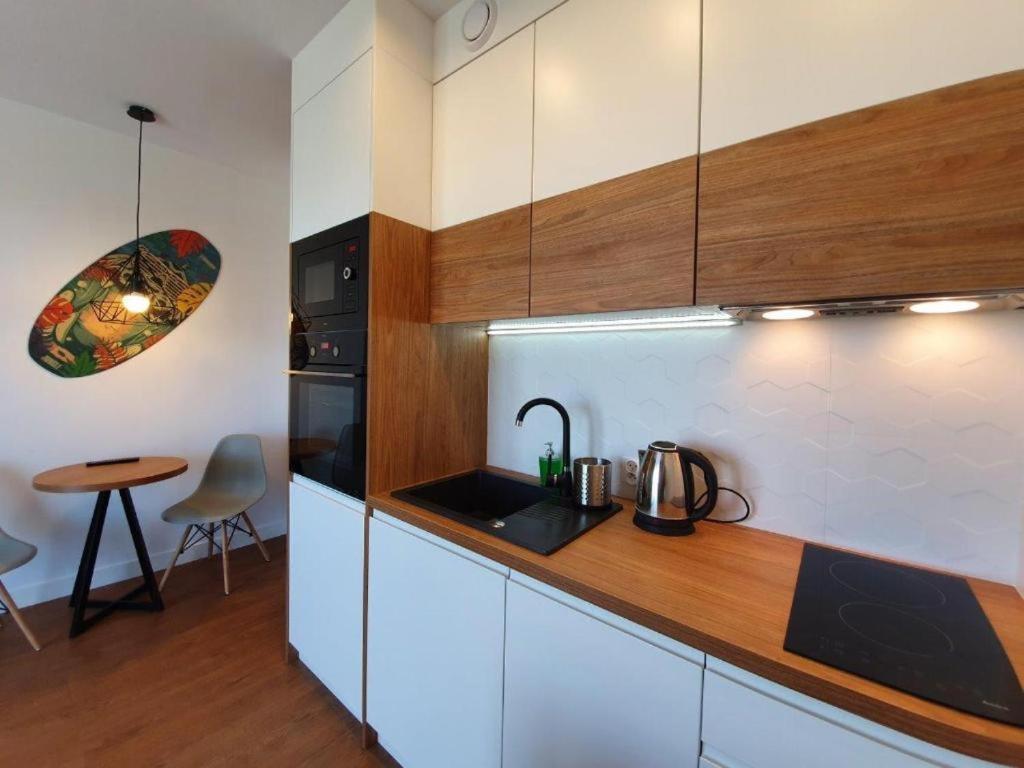 Prywatne Apartamenty W Hotelu - 365Pam Sarbinowo Exterior foto